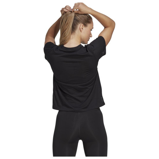Adidas Γυναικεία κοντομάνικη μπλούζα Train-Essentials Crew Tee Adidas Γυναικεία κοντομάνικη μπλούζα Train-Essentials Crew Tee